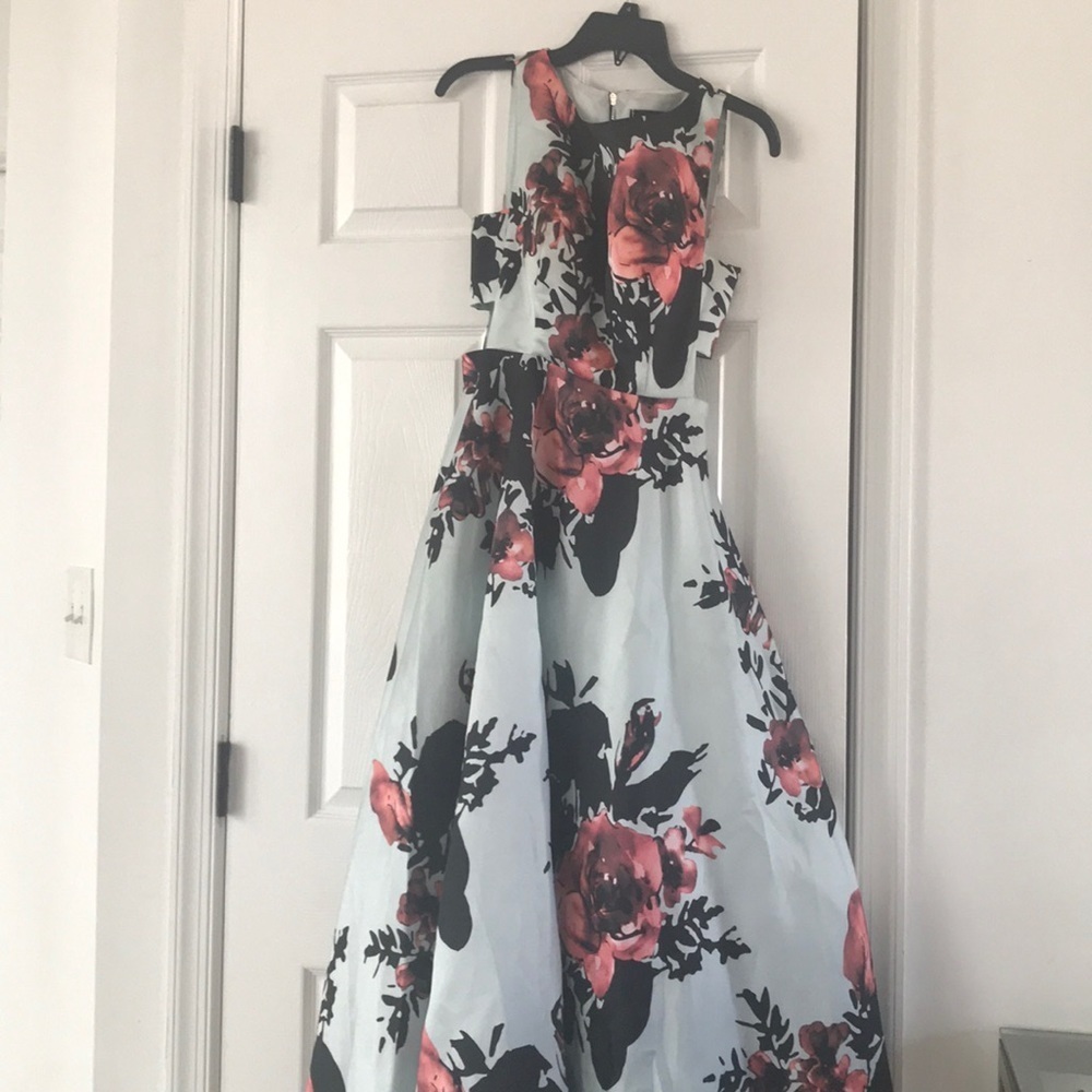 Spring Light blue dress with peach flowers - Picture 2 of 2